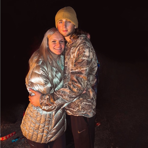 Meet your Posher, Brielle - Picture 2 of 2